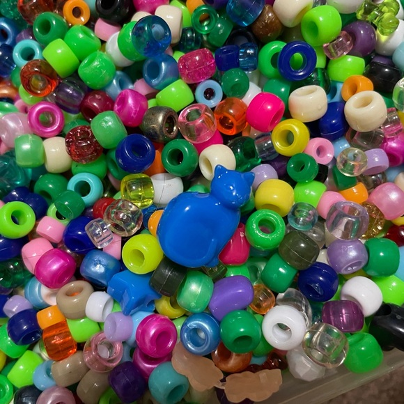 LOT Of Beads For Jewelry Making/ Rave Candy - Picture 4 of 9